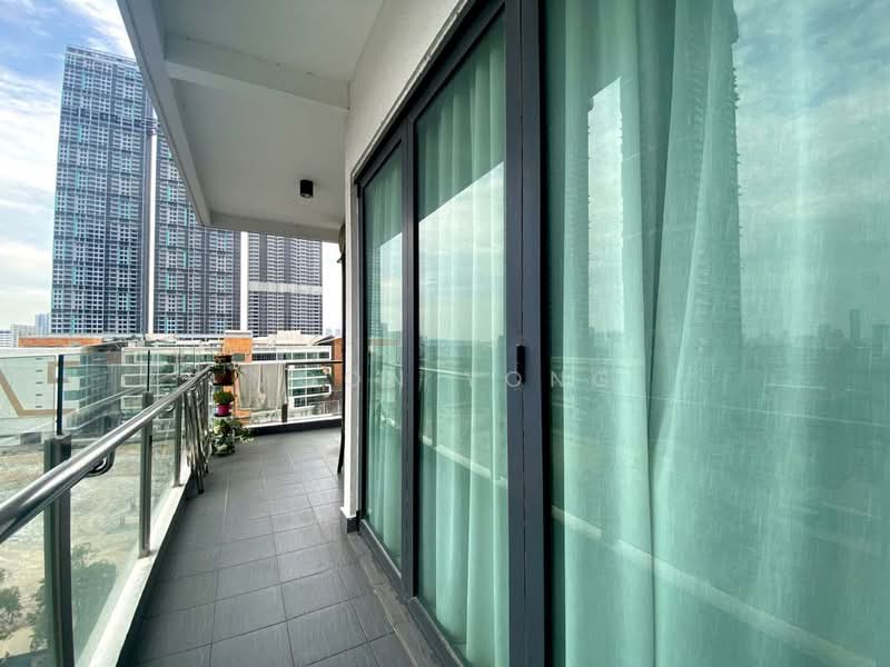 Servis Apartment untuk Disewa di One Residence - Moon Yong - Actual balcony - PropertyGuru.com.my