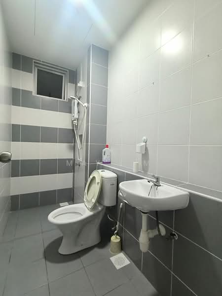 Apartment for Rent at Camellia Residence - May Lim - Bathroom - PropertyGuru.com.my