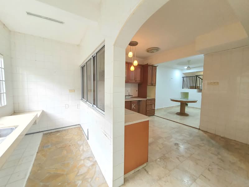 Rumah Teres 2 Tingkat untuk Dijual di SS12 (Subang Jaya) - Derrick Lee - Kitchen - PropertyGuru.com.my