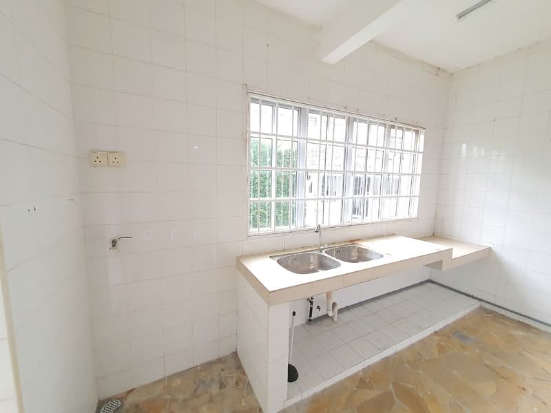 Rumah Teres 2 Tingkat untuk Dijual di SS12 (Subang Jaya) - Derrick Lee - Kitchen - PropertyGuru.com.my