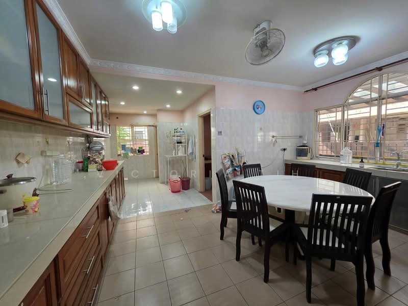 Semi-Detached House for Sale in Taman Puncak Perdana (Cheras) - Victoria Tih - Kitchen - PropertyGuru.com.my