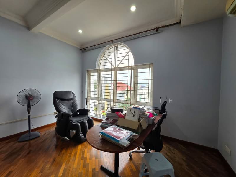 Semi-Detached House for Sale in Taman Puncak Perdana (Cheras) - Victoria Tih - Study - PropertyGuru.com.my