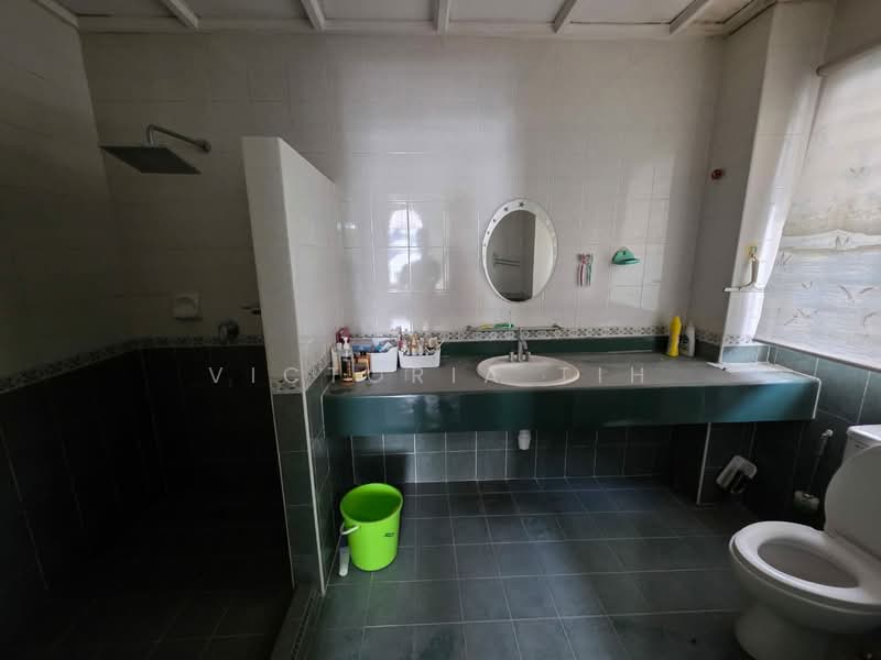 Semi-Detached House for Sale in Taman Puncak Perdana (Cheras) - Victoria Tih - Bathroom - PropertyGuru.com.my