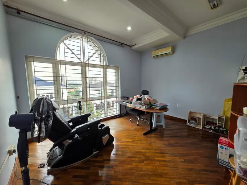 Semi-Detached House for Sale in Taman Puncak Perdana (Cheras) - Victoria Tih - Study - PropertyGuru.com.my