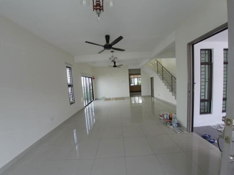 2-storey Terraced House for Sale in Lakeside Residences (Puchong) - Kevin Tan - Living Room - PropertyGuru.com.my
