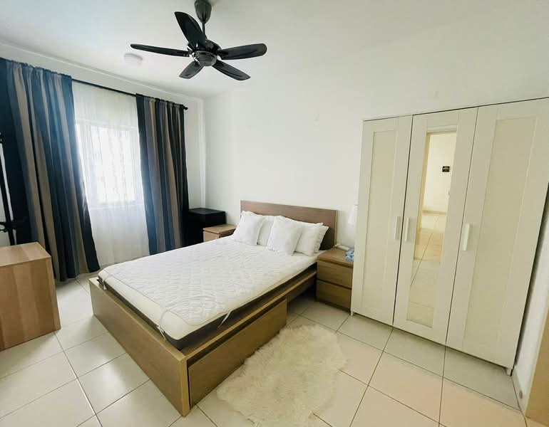 Pangsapuri untuk Disewa di Karisma @ Eco Majestic - Kew . - Bedroom - PropertyGuru.com.my