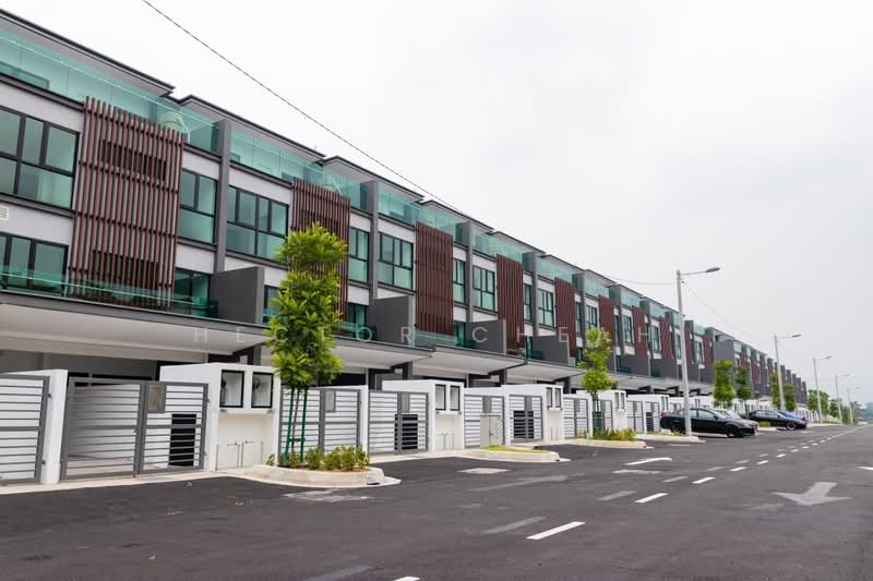 Townhouse for Sale in Gombak (Selangor) - Hector Cheah - Exterior - PropertyGuru.com.my