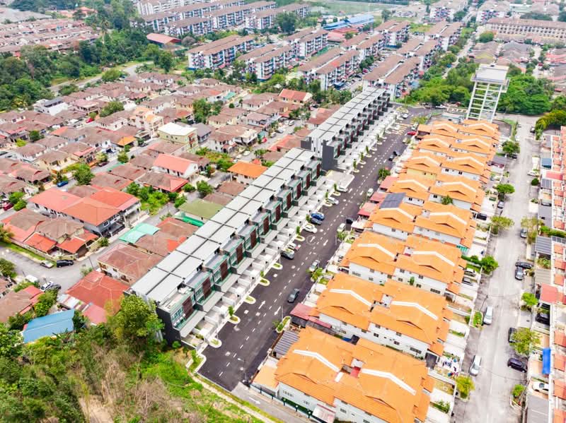 Townhouse for Sale in Gombak (Selangor) - Hector Cheah - Exterior - PropertyGuru.com.my