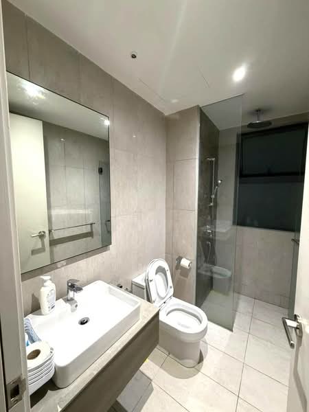 Service Residence for Rent at Datum Jelatek (LINQ Sky Residence) - Kew . - Bathroom - PropertyGuru.com.my