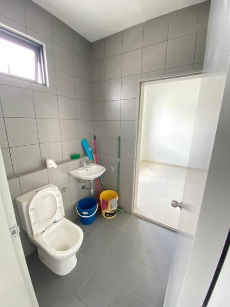 Rumah Teres 2.5 Tingkat untuk Dijual di Jade Hills (Kajang) - Terry Yee - Bathroom - PropertyGuru.com.my