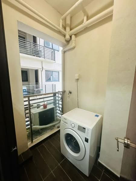 Condominium for Rent at Royal Strand @ Country Garden Danga Bay - Wee Howe - Balcony - PropertyGuru.com.my