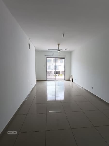 Rumah Teres 2.5 Tingkat untuk Dijual di Bandar Botanic (Klang) - KH Chong - Living Room - PropertyGuru.com.my