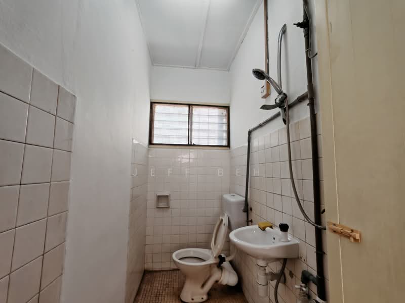 2-storey Terraced House for Rent in Ampang (Kuala Lumpur) - Jeff Beh - Bathroom - PropertyGuru.com.my
