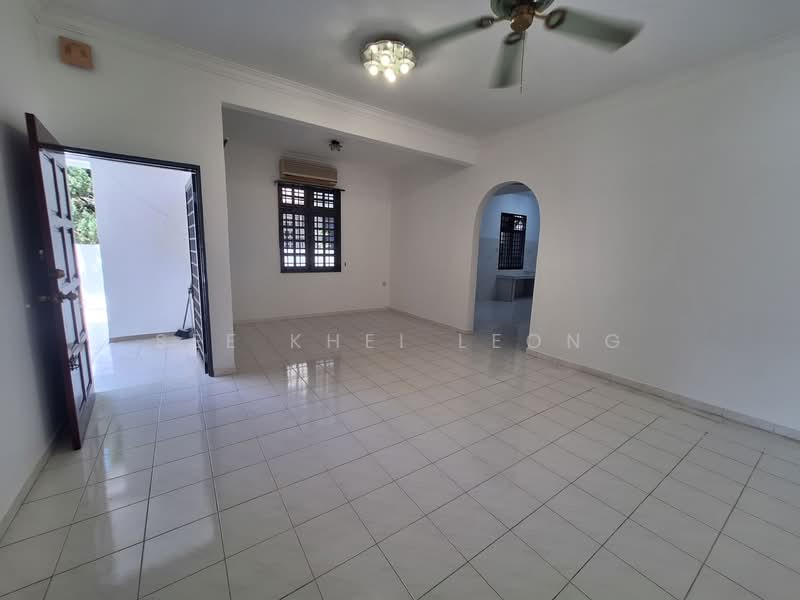 Rumah Berkembar untuk Disewa di Taman Assam Kumbang (Taiping) - See Khei Leong - Living Room - PropertyGuru.com.my