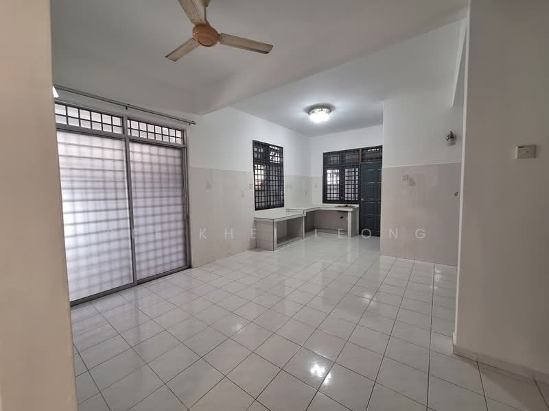 Rumah Berkembar untuk Disewa di Taman Assam Kumbang (Taiping) - See Khei Leong - Kitchen - PropertyGuru.com.my