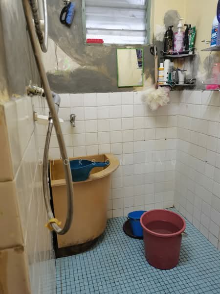 1-storey Terraced House for Sale in Desa Jaya Kepong (Kepong) - Dickson Lau - Bathroom - PropertyGuru.com.my