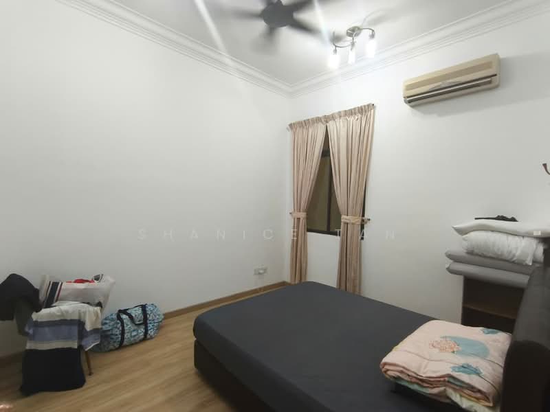 2.5-storey Terraced House for Sale in Taman Sutera Utama (Skudai) - Shanice Tan - Bedroom - PropertyGuru.com.my