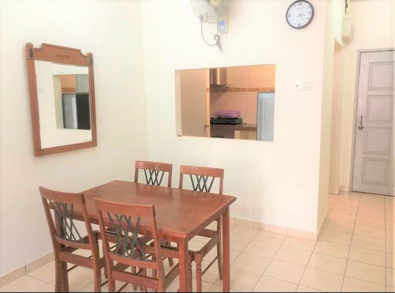 Kondominium untuk Disewa di Angkasa Condominiums - Kew . - Dining Room - PropertyGuru.com.my