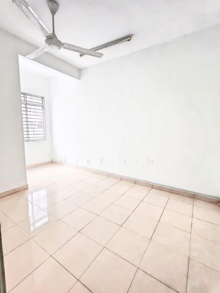 Rumah Teres 2 Tingkat untuk Dijual di Bandar Tasik Kesuma (Beranang) - Mike Lim - Interior - PropertyGuru.com.my