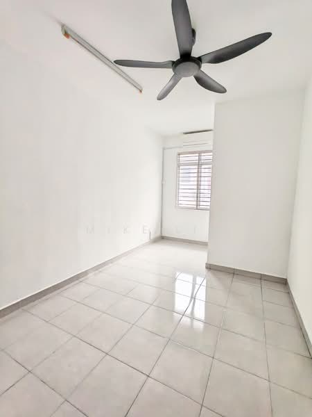 Rumah Teres 2 Tingkat untuk Dijual di Bandar Tasik Kesuma (Beranang) - Mike Lim - Interior - PropertyGuru.com.my
