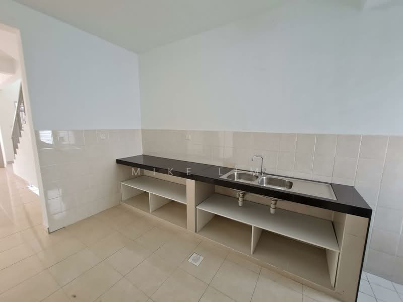 Rumah Teres 2 Tingkat untuk Dijual di Bandar Tasik Kesuma (Beranang) - Mike Lim - Kitchen - PropertyGuru.com.my