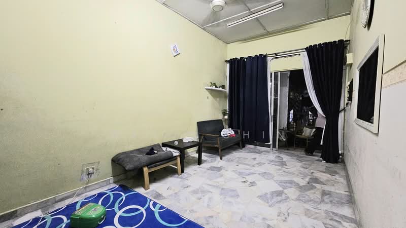 Rumah Teres 1 Tingkat untuk Dijual di Taman Puchong Intan (Puchong) - Wendy Chin - Living Room - PropertyGuru.com.my
