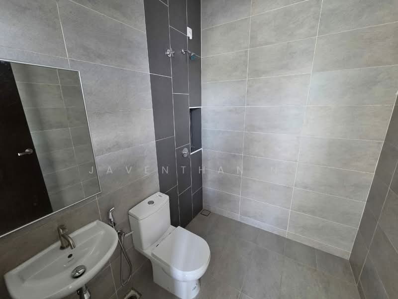 Rumah Kluster untuk Dijual di Taman Mount Austin (Tebrau) - Javenthan Ng - Bathroom - PropertyGuru.com.my
