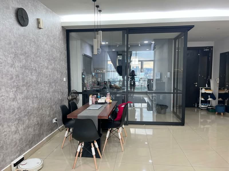 Condominium for Rent at Boulevard Serviced Apartment - Vincent Tee - Dining Room - PropertyGuru.com.my