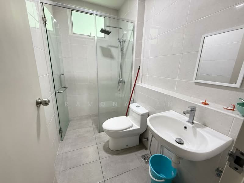 Service Residence for Rent at Parkland Residence - Ramona Tan - Bathroom - PropertyGuru.com.my