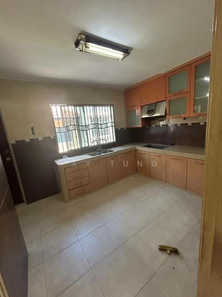 Rumah Teres 2 Tingkat untuk Dijual di Taman Daya (Johor Bahru) - Ray Tung - Kitchen - PropertyGuru.com.my