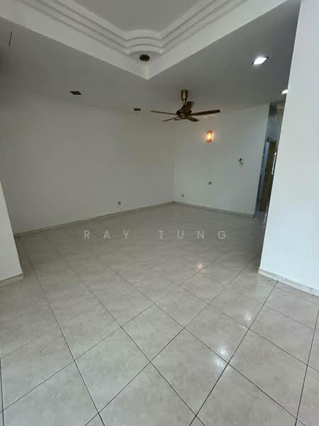 Rumah Teres 2 Tingkat untuk Dijual di Taman Daya (Johor Bahru) - Ray Tung - Living Room - PropertyGuru.com.my