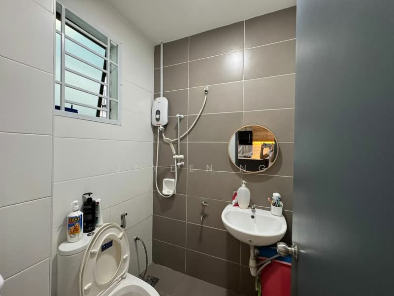 Rumah Teres 2 Tingkat untuk Dijual di Bandar Dato Onn (Tebrau) - Jayden Ng - Bathroom - PropertyGuru.com.my