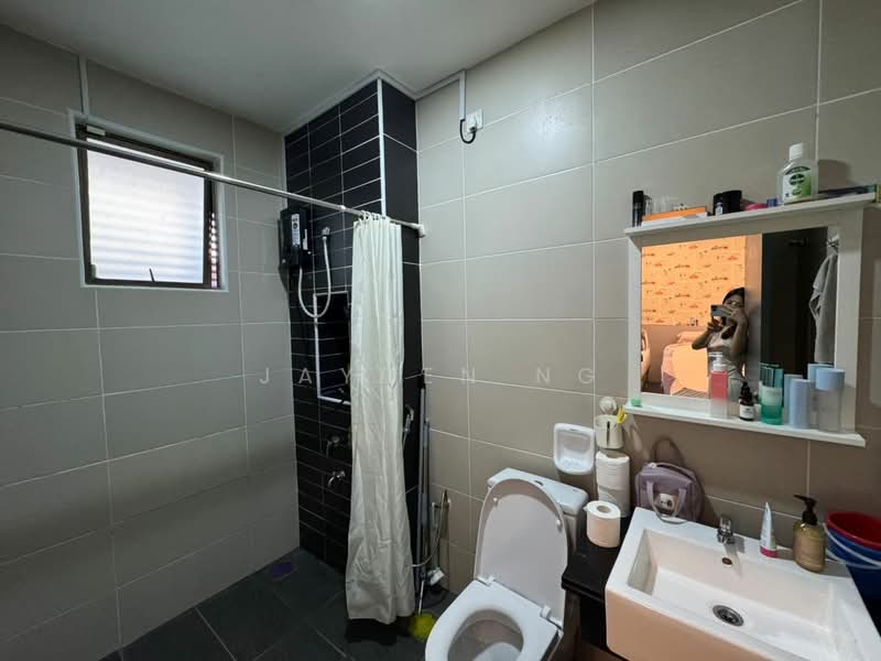 Rumah Teres 2 Tingkat untuk Dijual di Bandar Dato Onn (Tebrau) - Jayden Ng - Bathroom - PropertyGuru.com.my