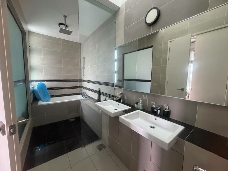 Semi-Detached House for Sale in Eco Botanic (Iskandar Puteri (Nusajaya)) - Tony Lim - Bathroom - PropertyGuru.com.my