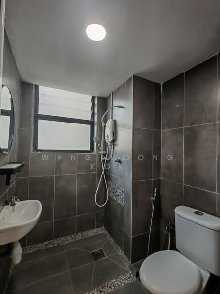 Condominium for Rent at Mont Kiara Pines - Weng Loong Kok - Bathroom - PropertyGuru.com.my
