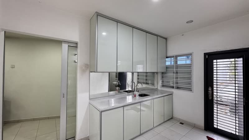 Rumah Teres 2 Tingkat untuk Dijual di Kota Masai (Pasir Gudang) - Thomas Lee - Kitchen - PropertyGuru.com.my