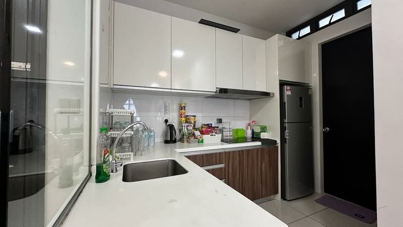Service Residence for Sale at Setia Sky 88 - Tan Wee Che - Kitchen - PropertyGuru.com.my