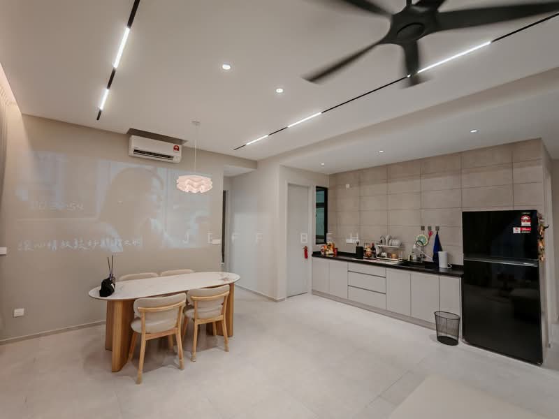 Condominium for Rent at EdgeWood Residences @ SkySanctuary - Jeff Beh - Living Room - PropertyGuru.com.my