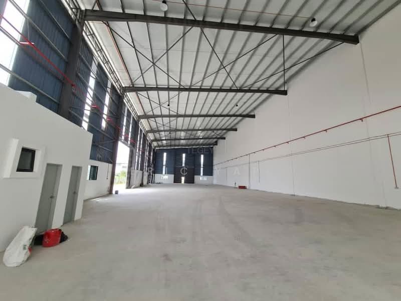 Semi-D Factory for Sale in Sungai Kapar Indah Industrial Park (Kapar) - Eric Yap - Interior - PropertyGuru.com.my