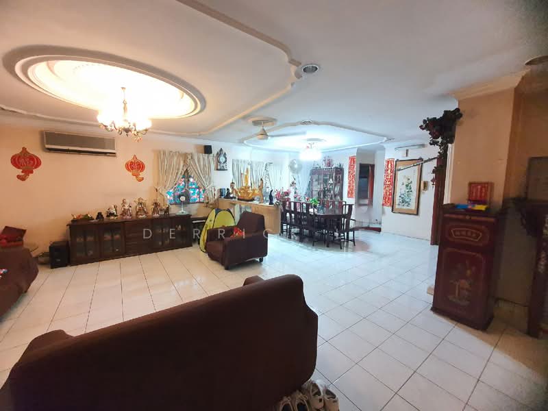 Rumah Berkembar untuk Dijual di Usj 5 (Subang Jaya) - Derrick Lee - Living Room - PropertyGuru.com.my