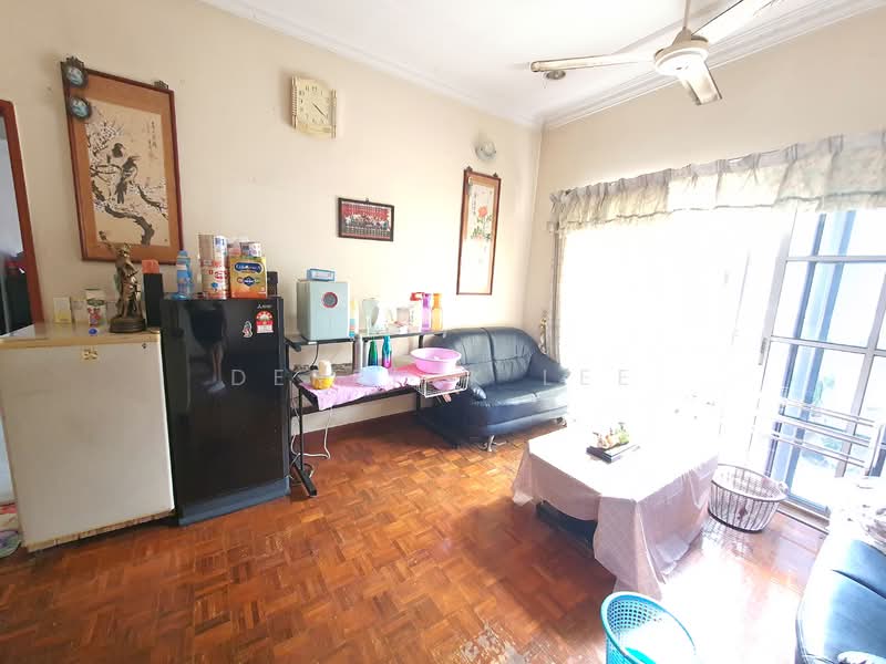 Rumah Berkembar untuk Dijual di Usj 5 (Subang Jaya) - Derrick Lee - Living Room - PropertyGuru.com.my