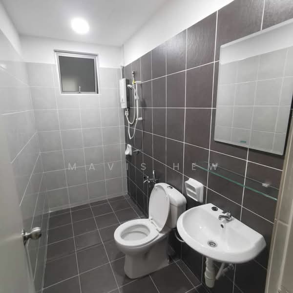 Service Residence for Rent at Residensi Taman Pelangi Indah - Mavis Hew - Bathroom - PropertyGuru.com.my