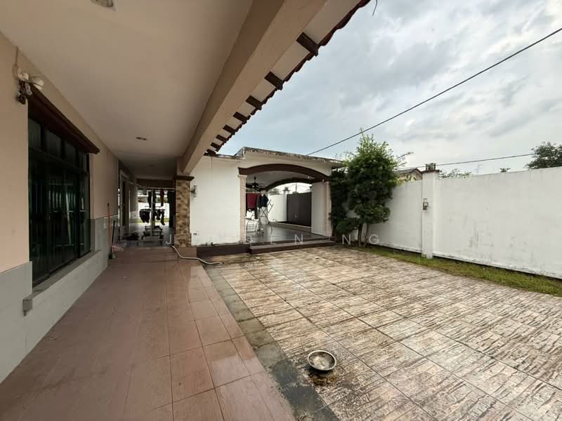 Rumah Banglo untuk Dijual di Taman Bukit Rinting (Masai) - Jayden Ng - Exterior - PropertyGuru.com.my