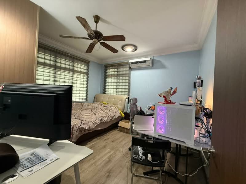 Rumah Banglo untuk Dijual di Taman Bukit Rinting (Masai) - Jayden Ng - Bedroom - PropertyGuru.com.my