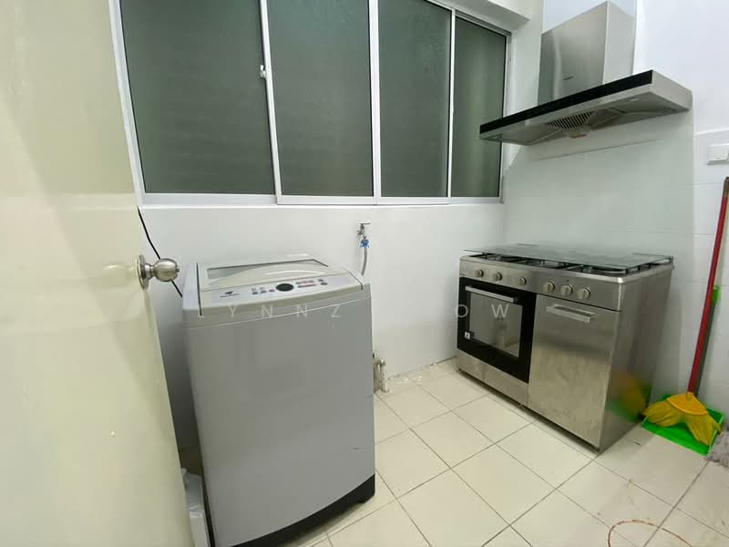 Condominium for Rent at The Oasis - Lynnz Seow - Kitchen - PropertyGuru.com.my