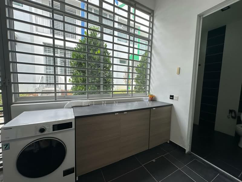 Rumah Teres 2 Tingkat untuk Dijual di Johor Bahru (Johor) - Finn Aw - Balcony - PropertyGuru.com.my