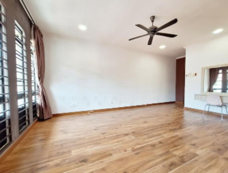 2-storey Terraced House for Sale in Bandar Kinrara Seksyen 5 (Bandar Kinrara) - Junbin Low - Living Room - PropertyGuru.com.my