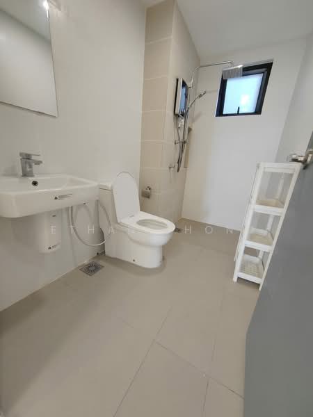 Servis Apartment untuk Disewa di TRIO By Setia - Ethan Chong - Bathroom - PropertyGuru.com.my