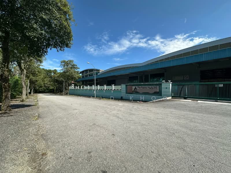 Kilang untuk Dijual di Taman Perindustrian Puchong Utama (Puchong) - Ronald Khoo - Exterior - PropertyGuru.com.my