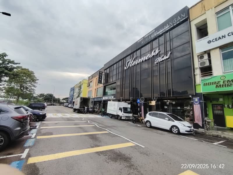Shop for Sale in Taman Nusa Bestari (Iskandar Puteri (Nusajaya)) - Ruby Teow - Exterior - PropertyGuru.com.my